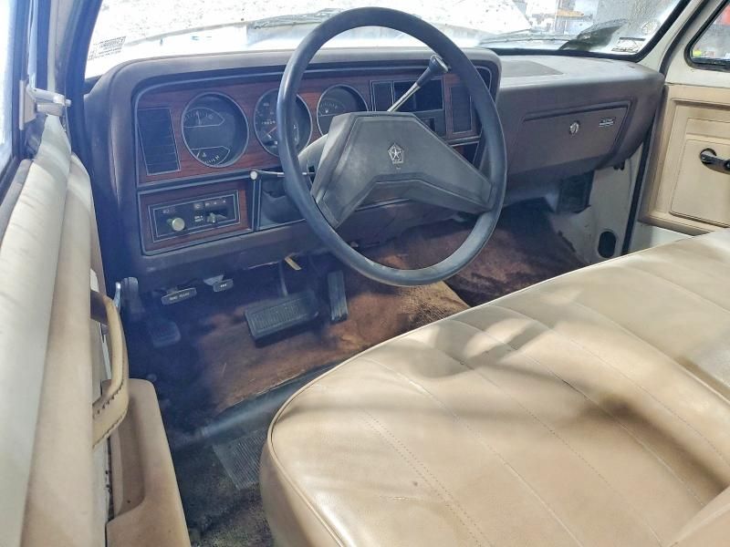 1984 Dodge D-series D150