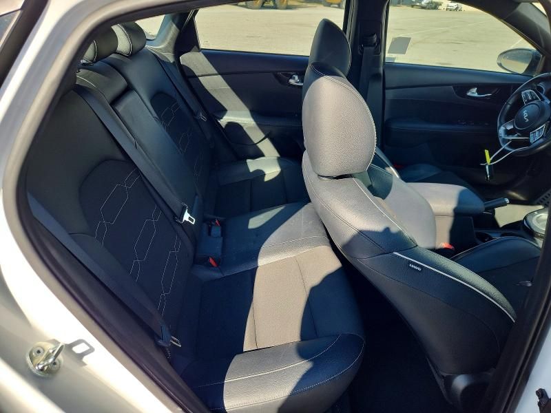 2023 KIA Forte gt Line