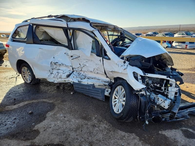 2014 Toyota Sienna xle