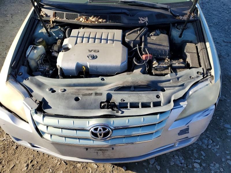 2005 Toyota Avalon xl