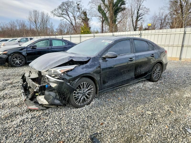 2022 KIA Forte gt Line