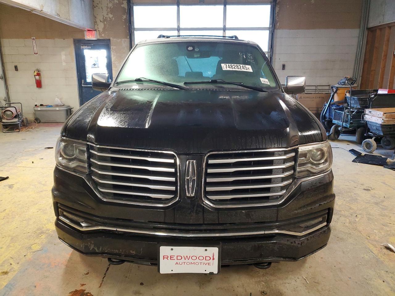 2015 Lincoln Townhouse Navigator