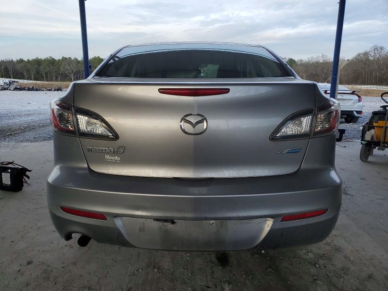 2013 Mazda 3 I