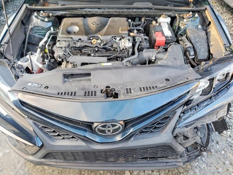 2021 Toyota Camry se