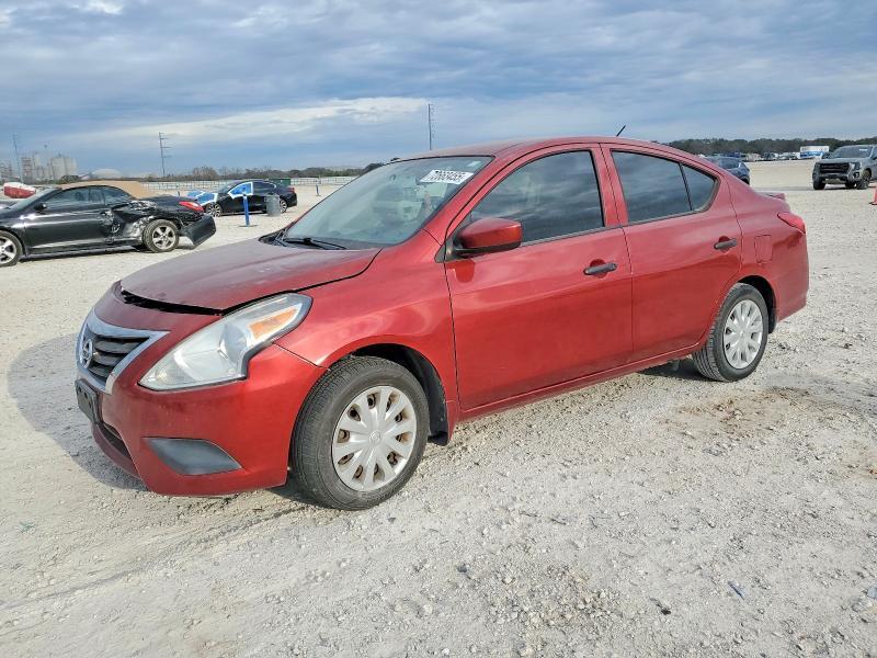 2016 Nissan Versa s