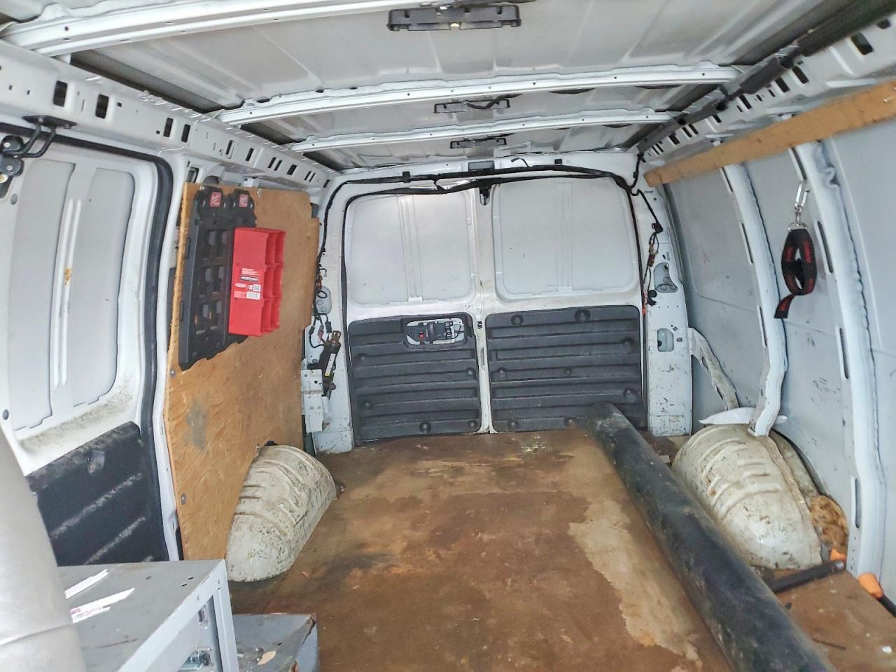 2017 GMC Savana G2500