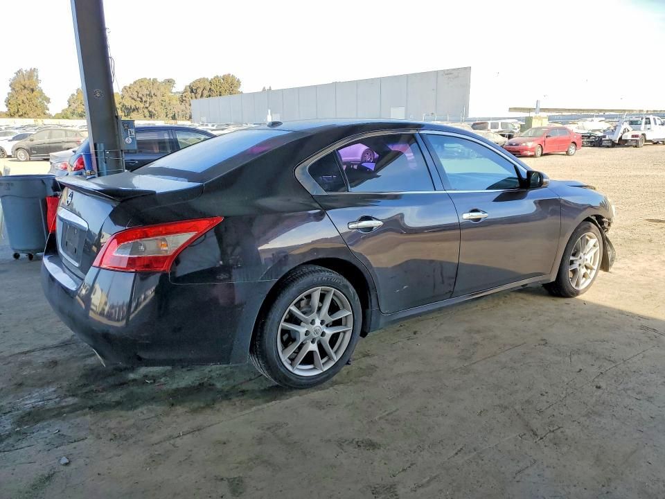 2011 Nissan Maxima s