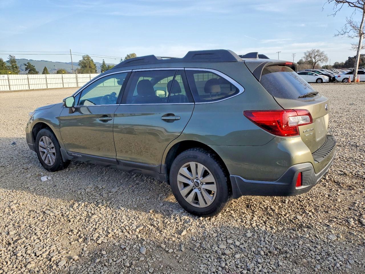 2018 Subaru Outback 2.5i Premium