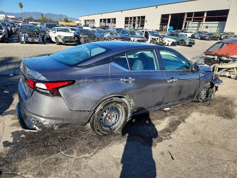 2023 Nissan Altima s