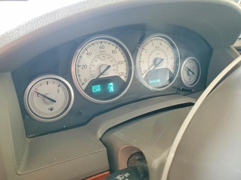 2008 Chrysler Town & Country Touring