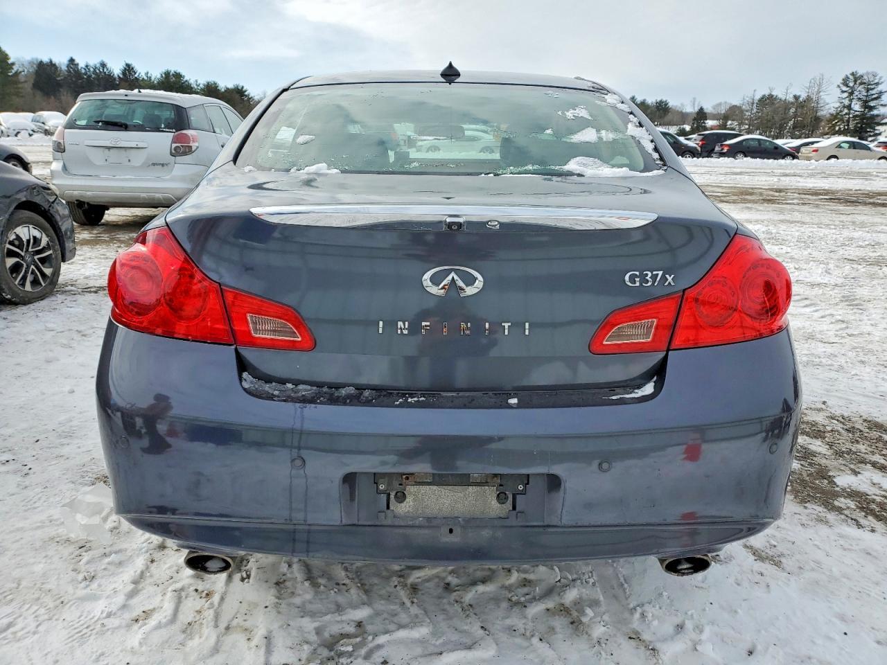 2010 Infinity G37