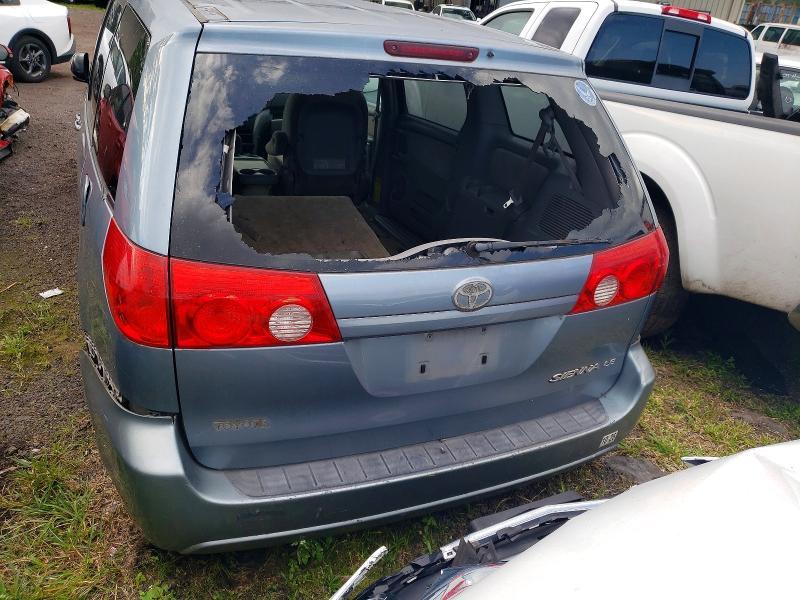 2010 Toyota Sienna ce