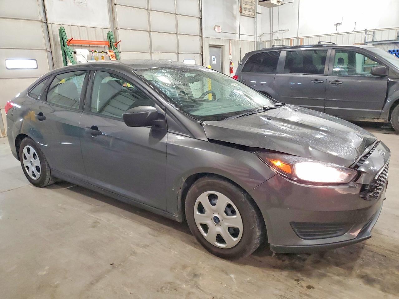 2016 Ford Focus s