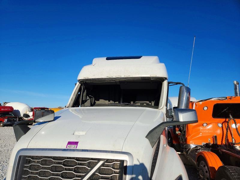 2023 Volvo VNL Semi Truck