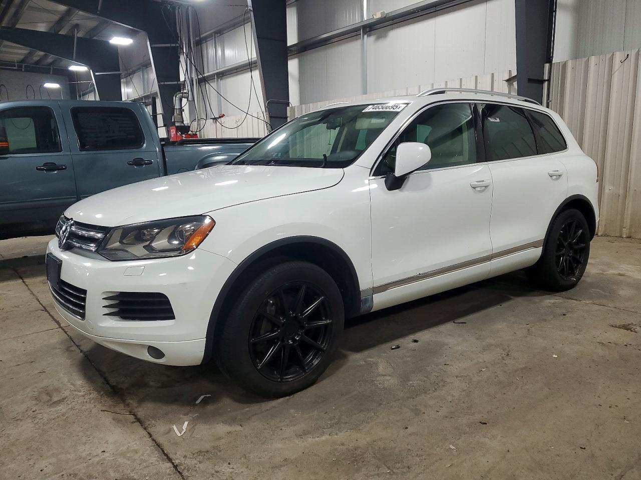 2012 Volkswagen Touareg V6