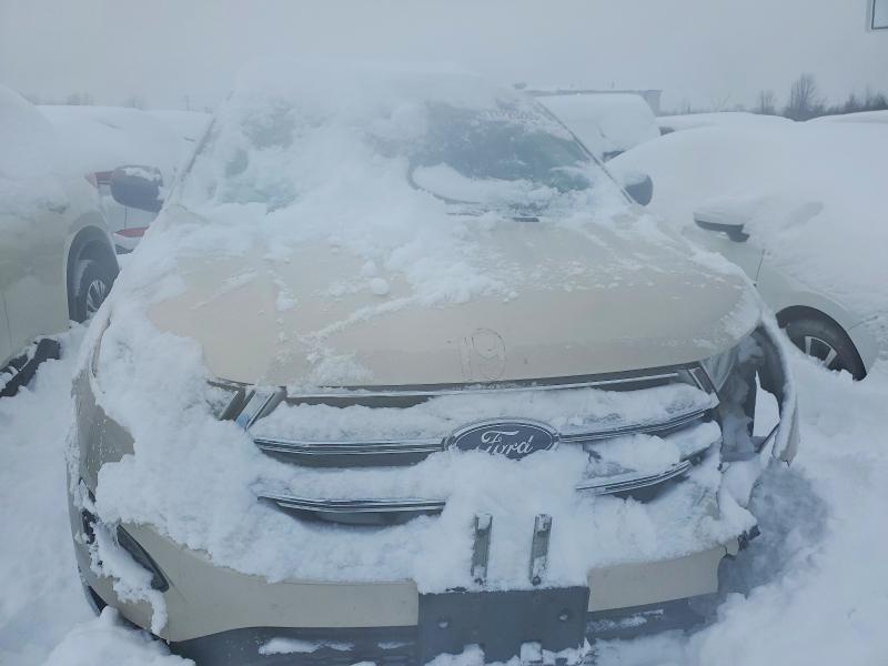 2018 Ford Edge se