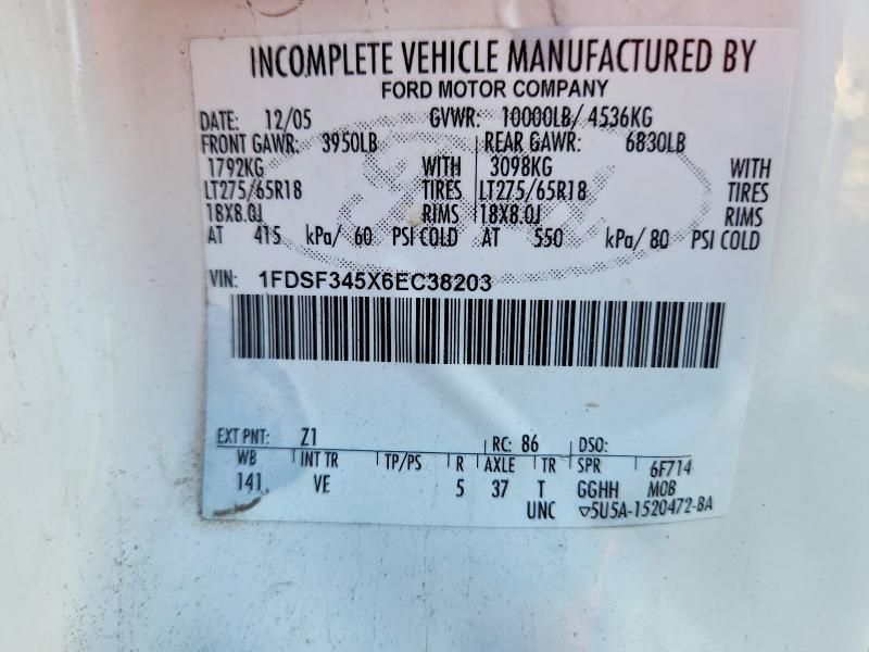 2006 Ford F350 Super Duty Flatbed Truck