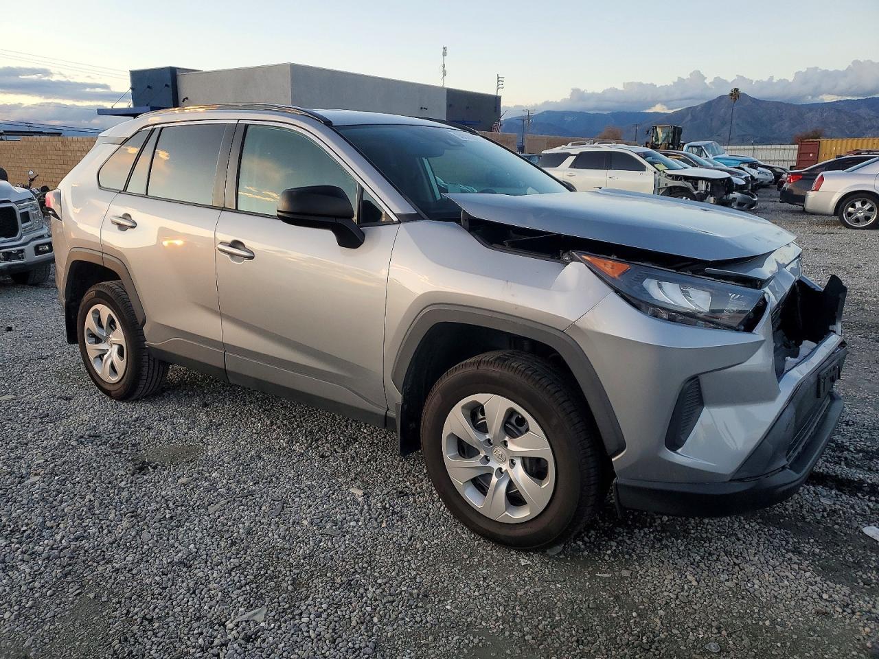 2021 Toyota Rav4 le