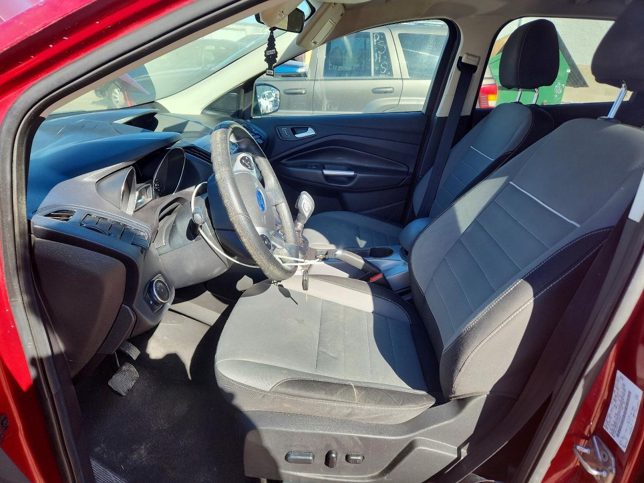 2015 Ford Escape se