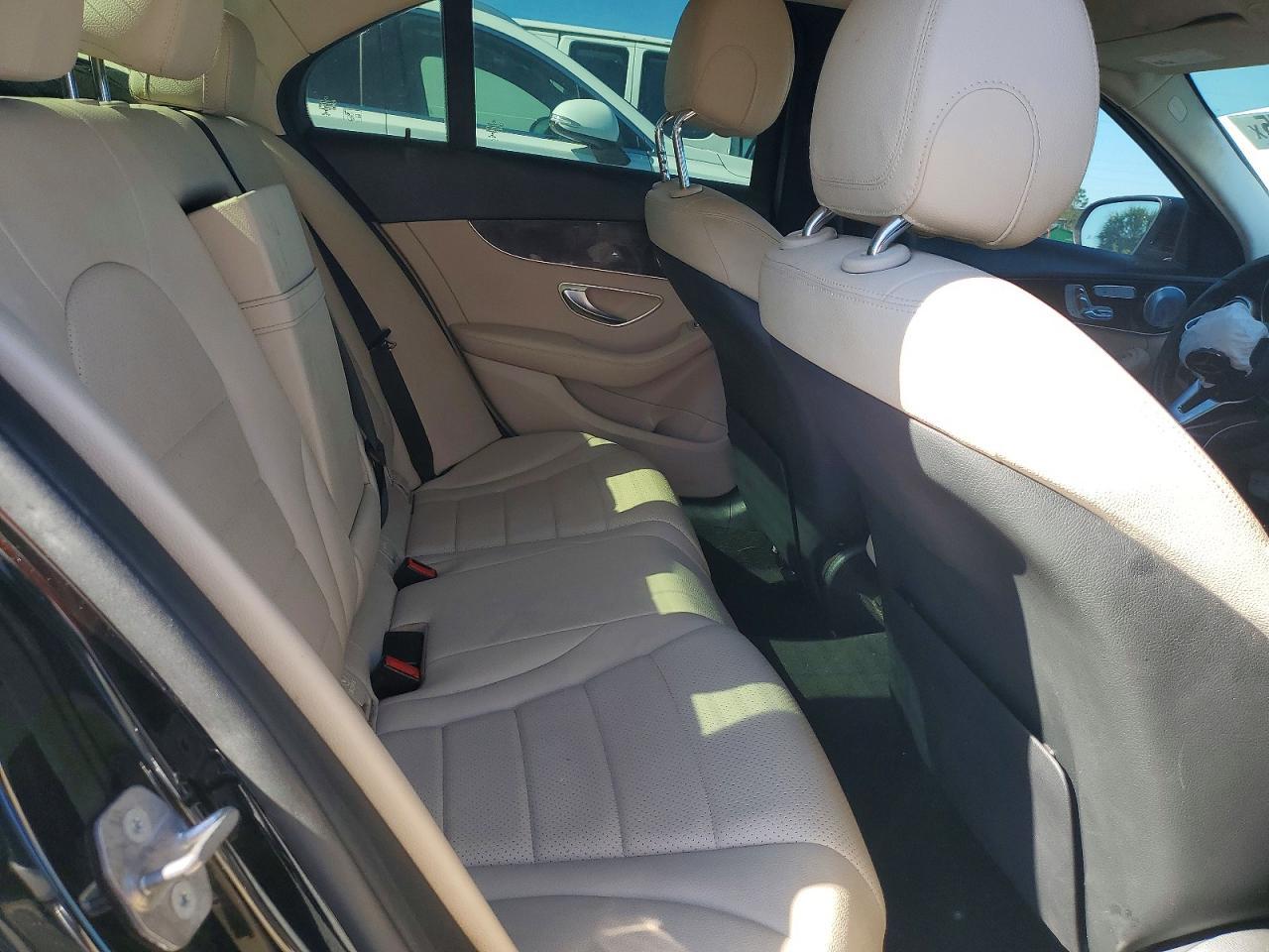 2021 Mercedes-Benz C300