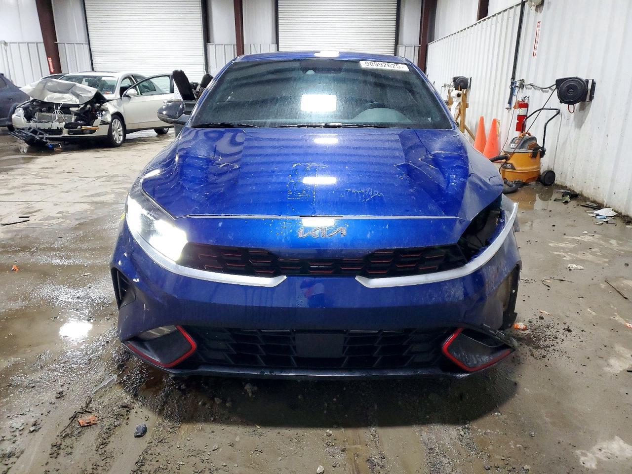 2024 KIA Forte gt Line