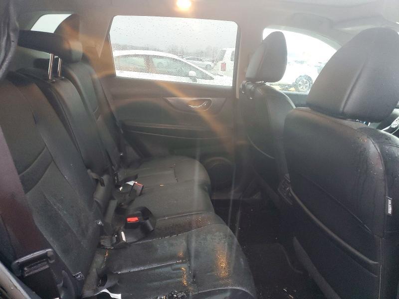 2016 Nissan Rogue sl