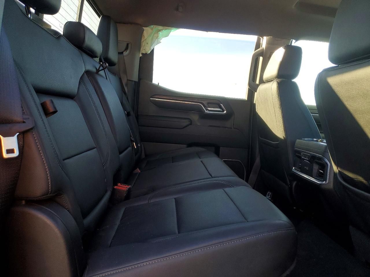 2023 GMC Sierra C1500 slt