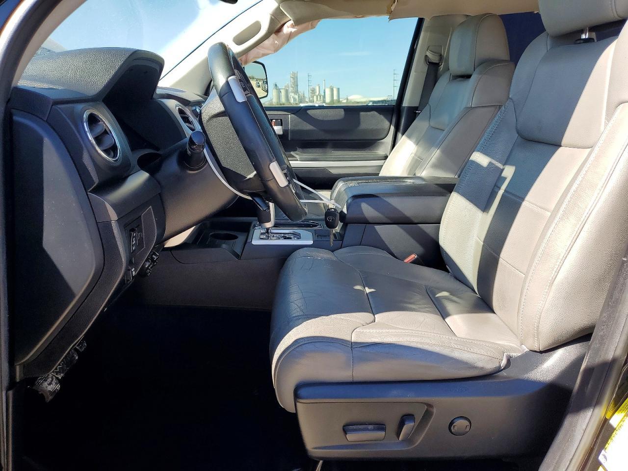 2020 Toyota Tundra SR5