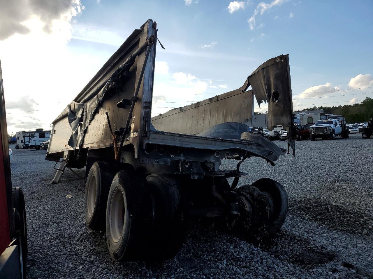 2017 Arrow 2017 East END Dump Trailer