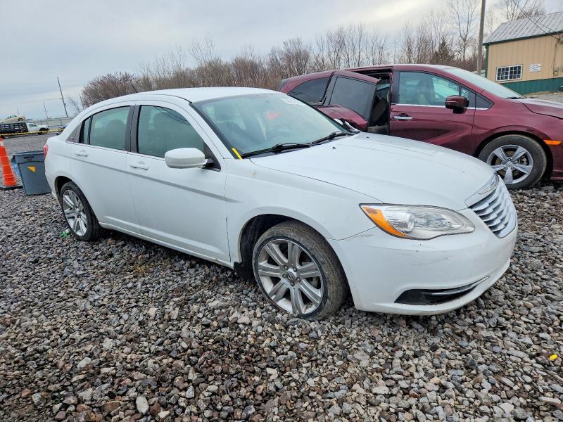 2013 Chrysler 200 Touring