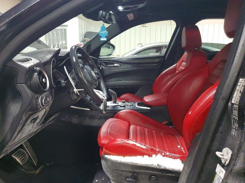 2023 Alfa Romeo Stelvio Sprint