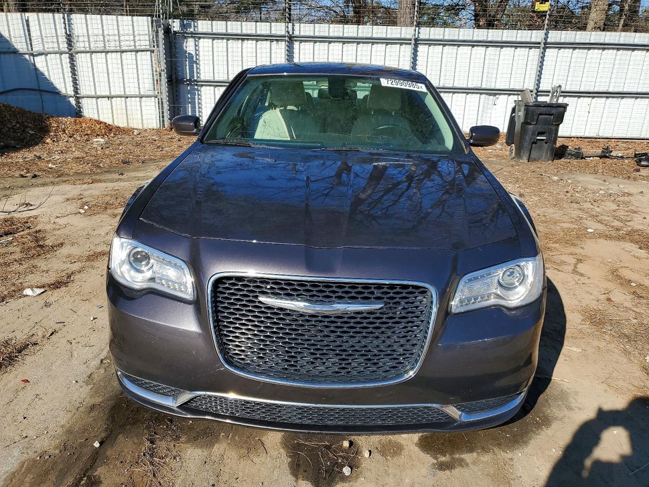 2015 Chrysler 300 Limited