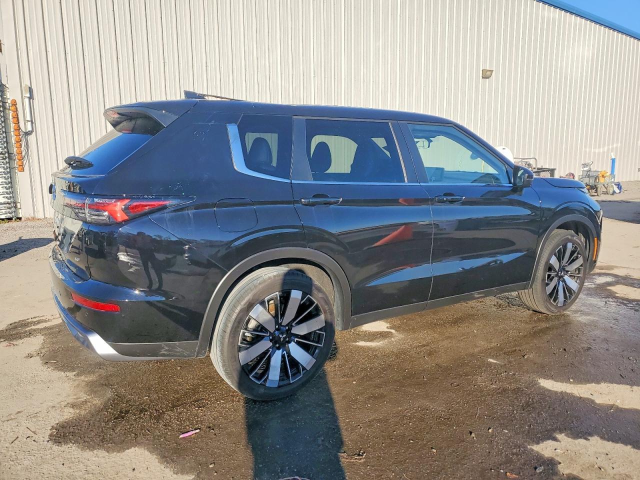 2025 Mitsubishi Outlander se