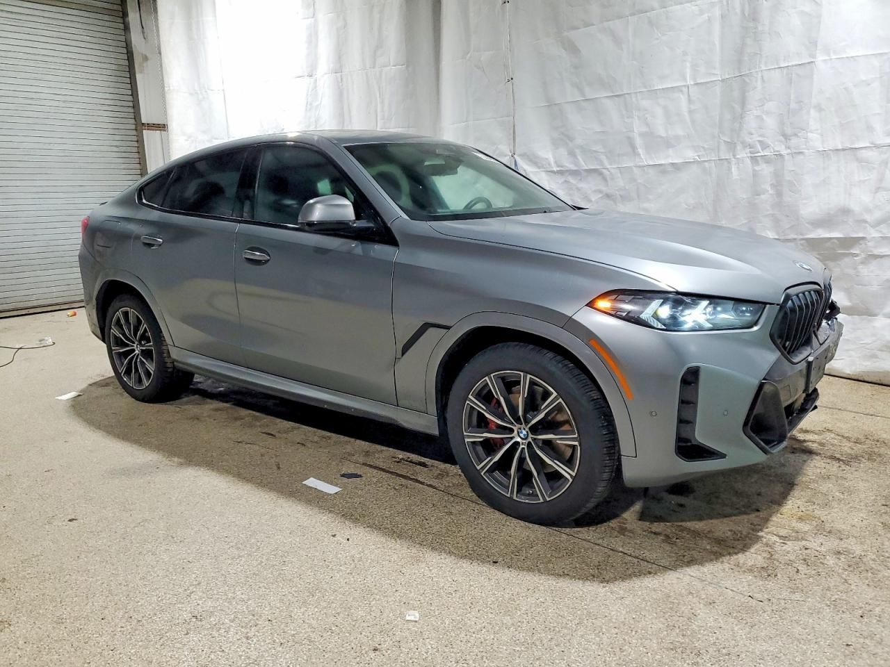 2025 BMW X6 Xdrive40i