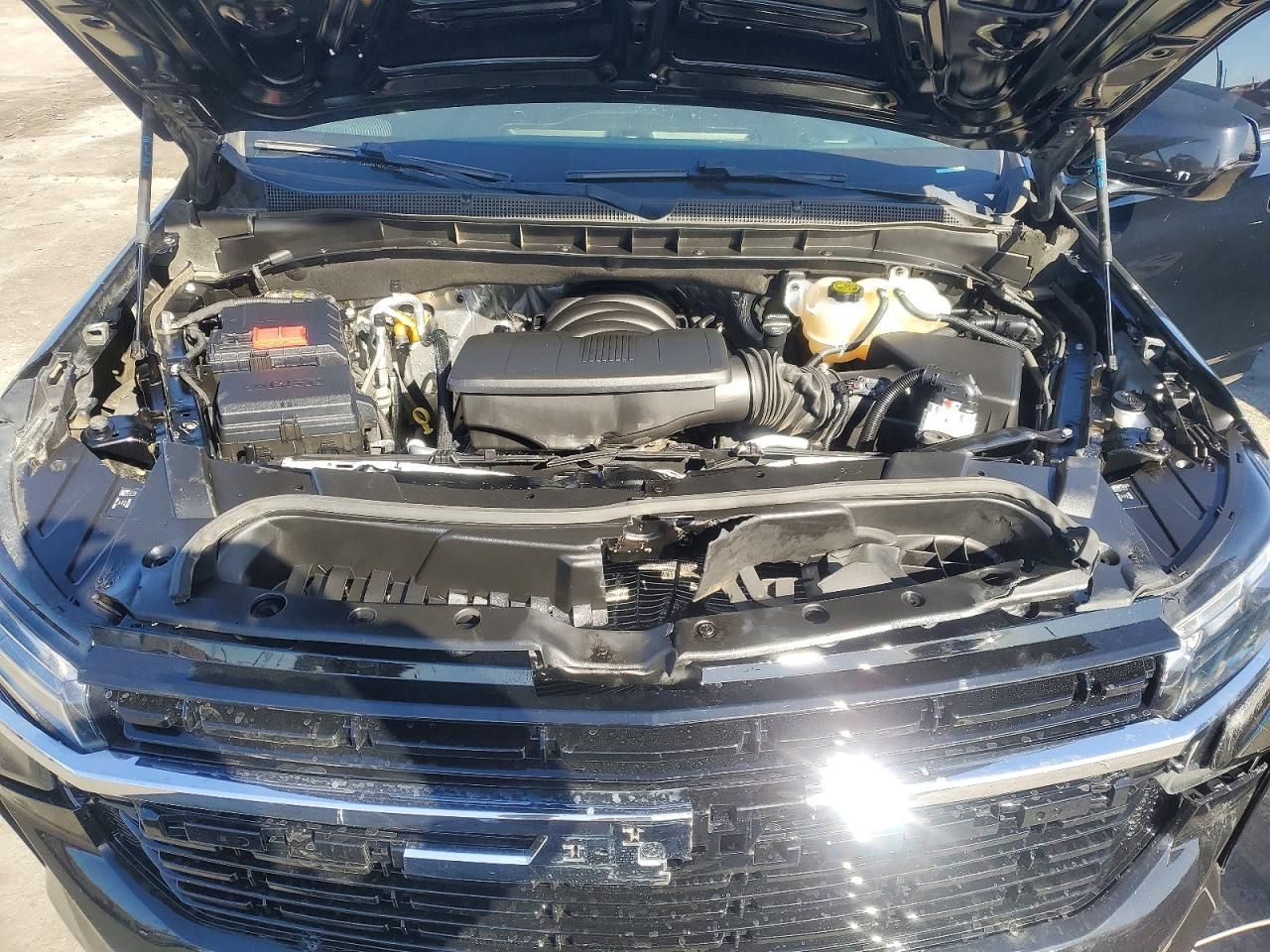 2023 Chevrolet Suburban C1500 lt