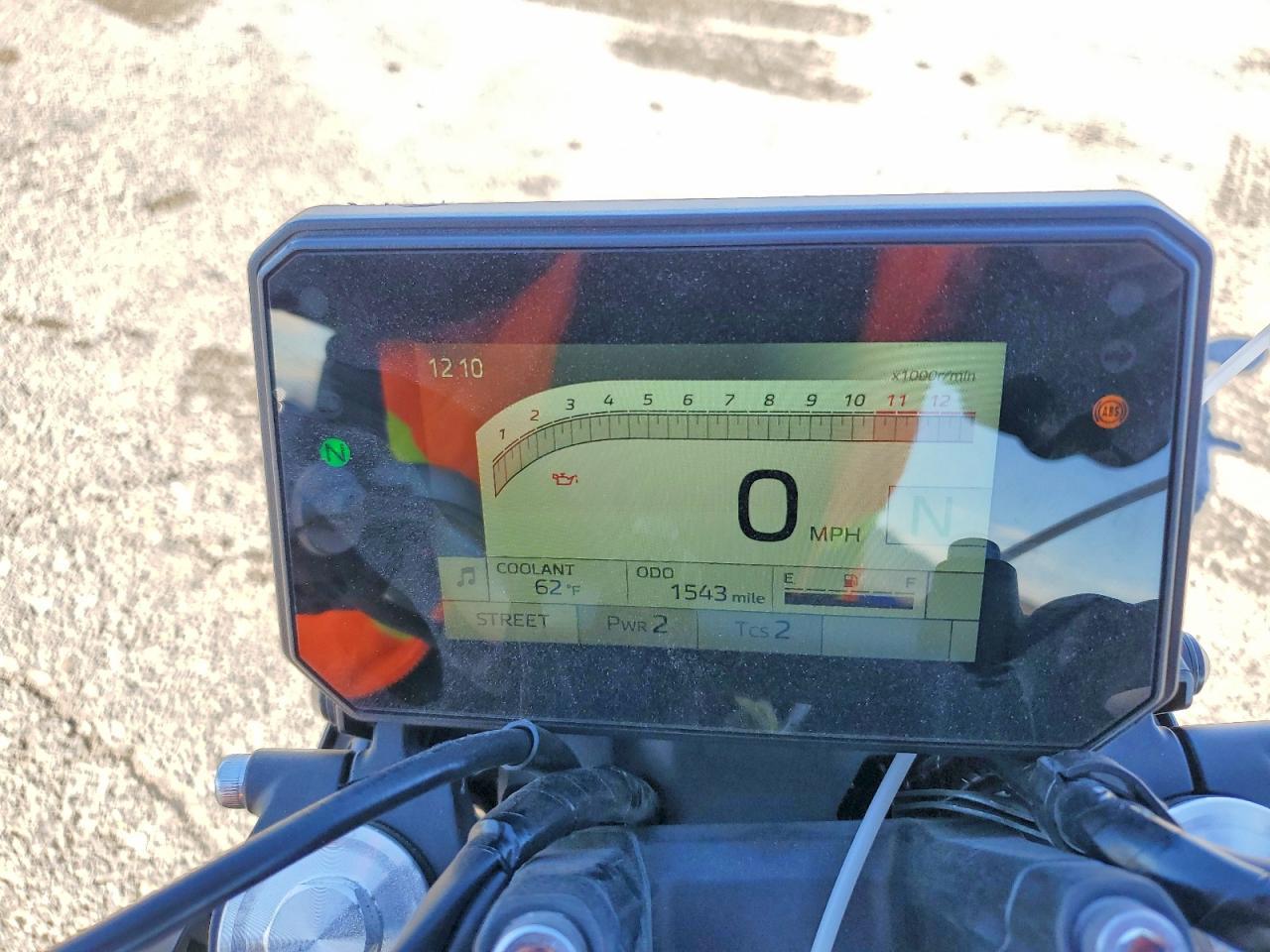2025 Yama MTN690
