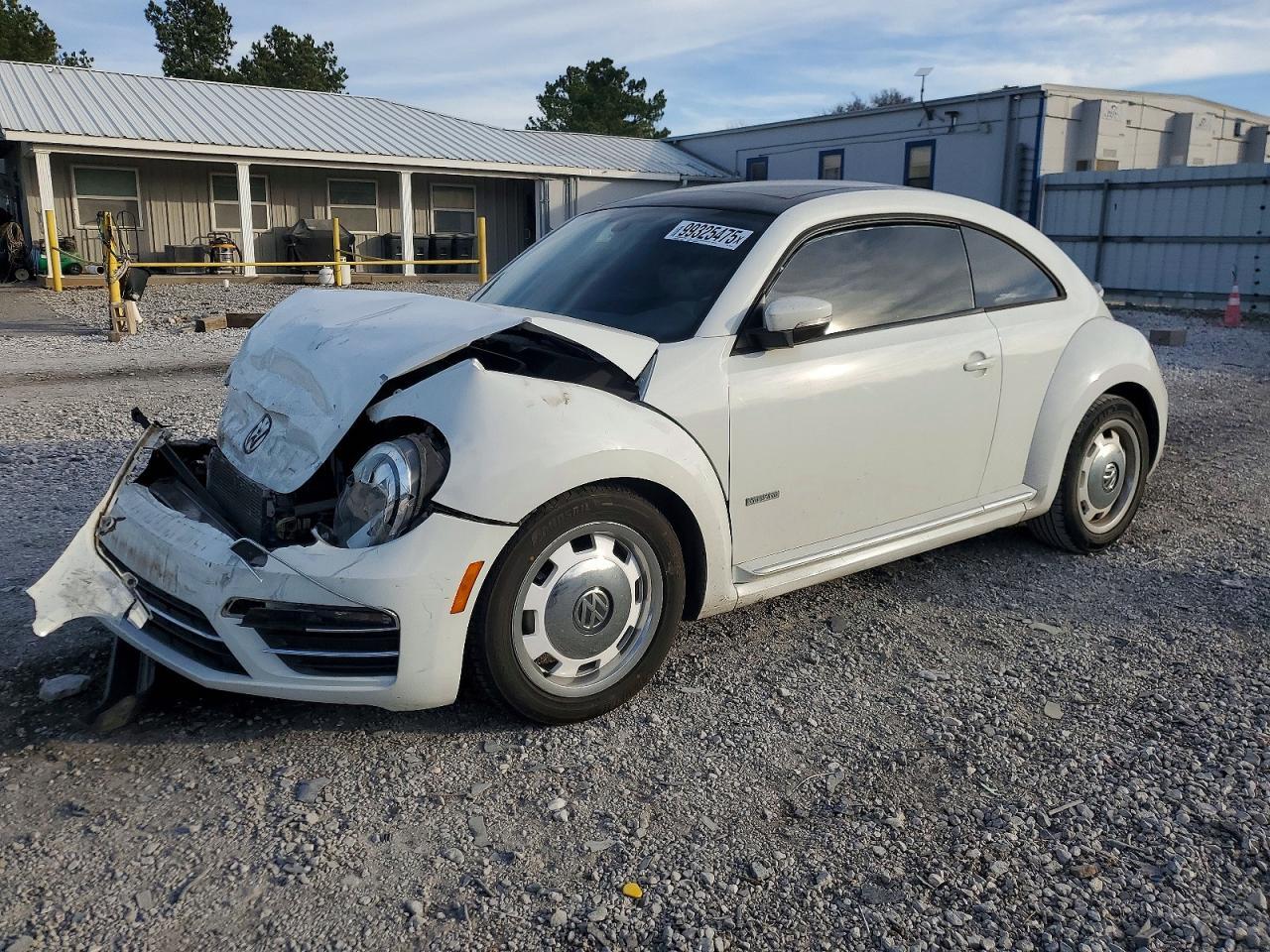 2018 Volkswagen Beetle s