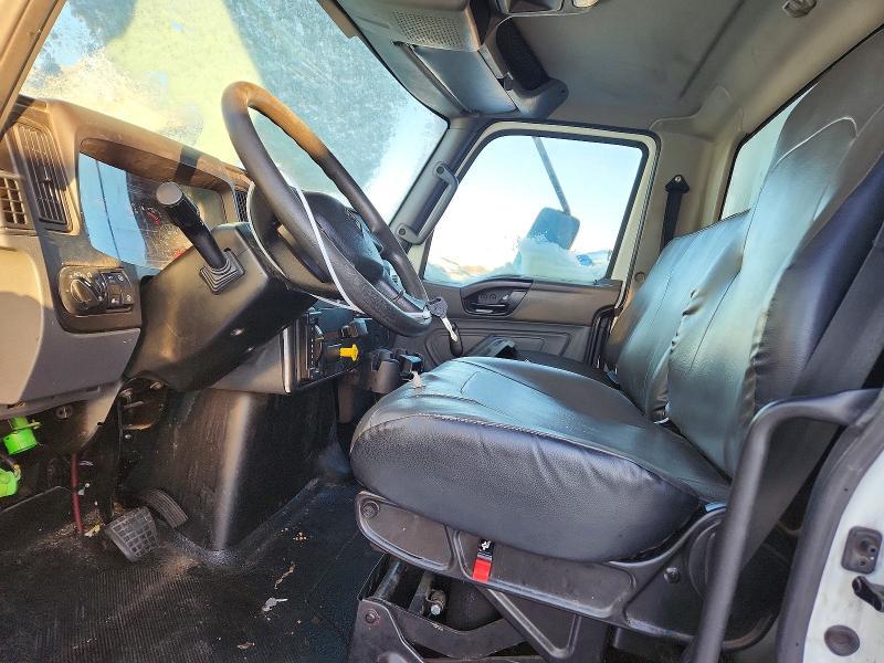 2020 International MV607 BOX Truck