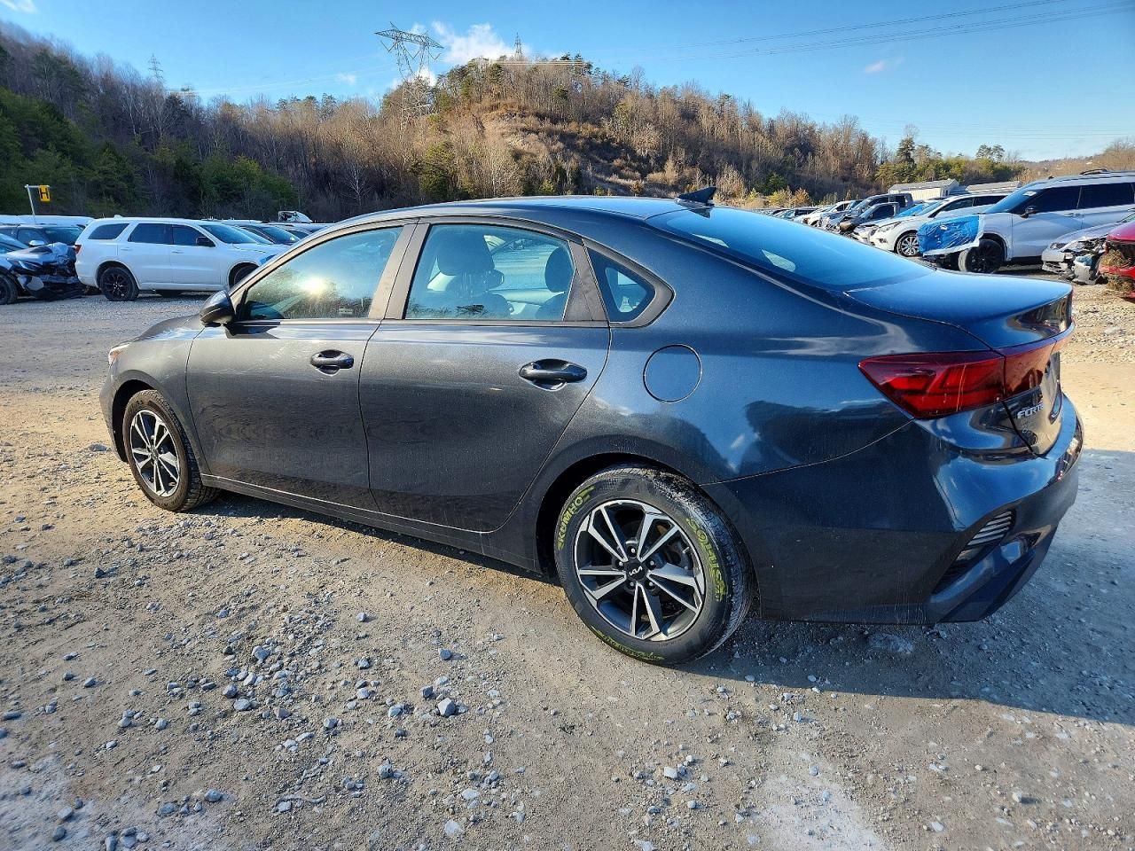 2023 KIA Forte lx