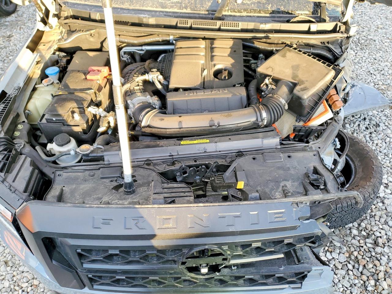 2023 Nissan Frontier s
