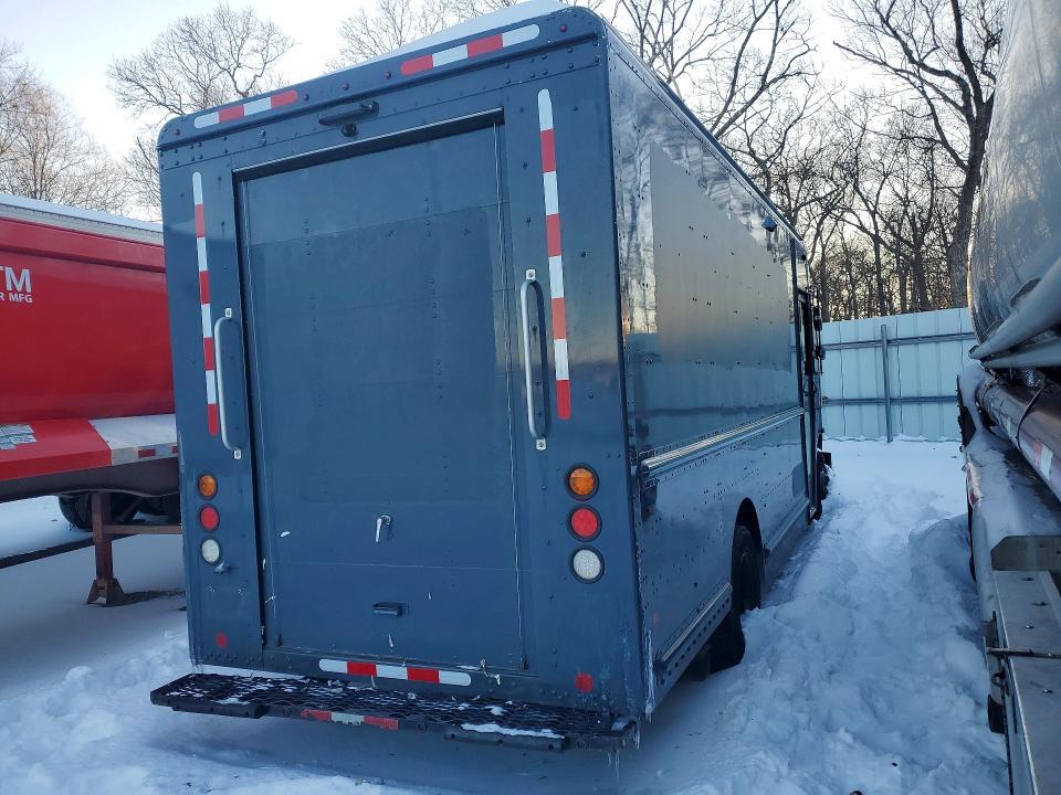 2020 Freightliner MT 45G Delivery Truck