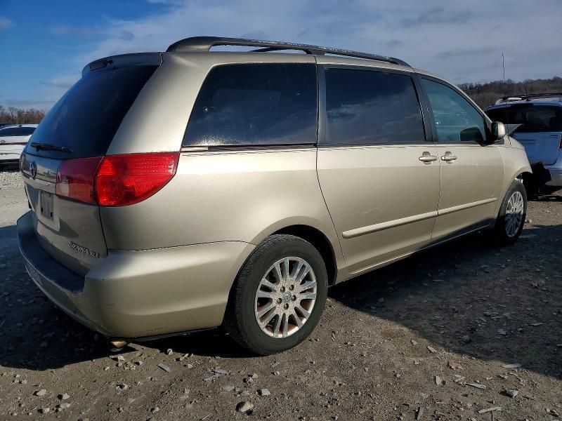 2008 Toyota Sienna xle