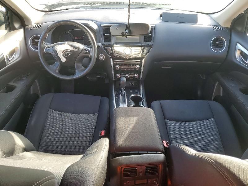 2017 Nissan Pathfinder s