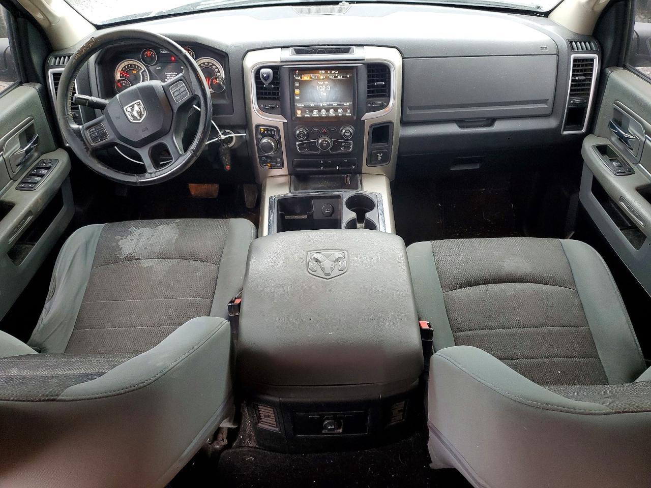 2013 Dodge Ram 1500 slt