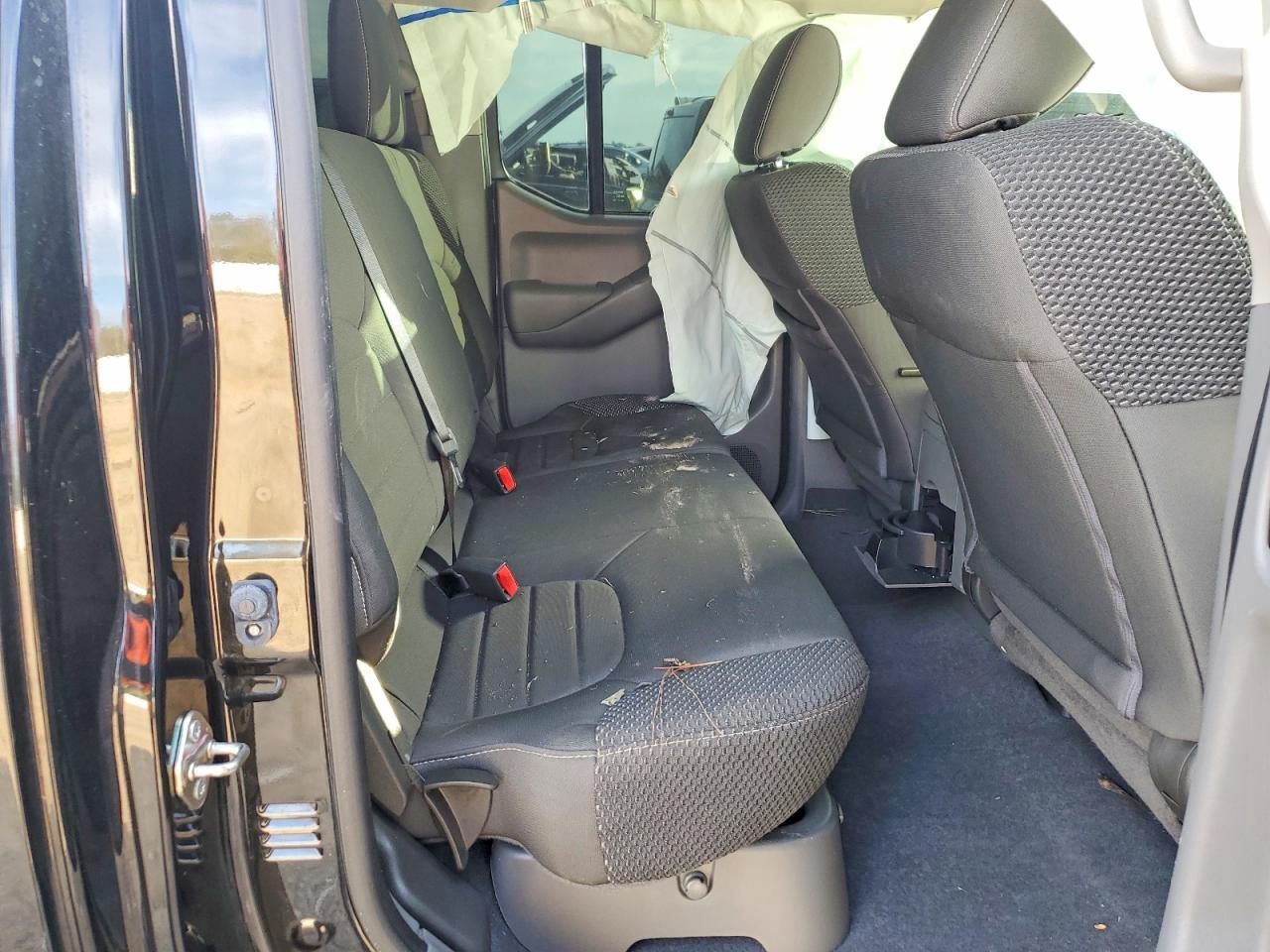 2019 Nissan Frontier s