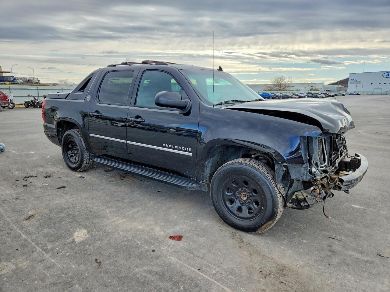 2013 Chevrolet Avalanche LTZ