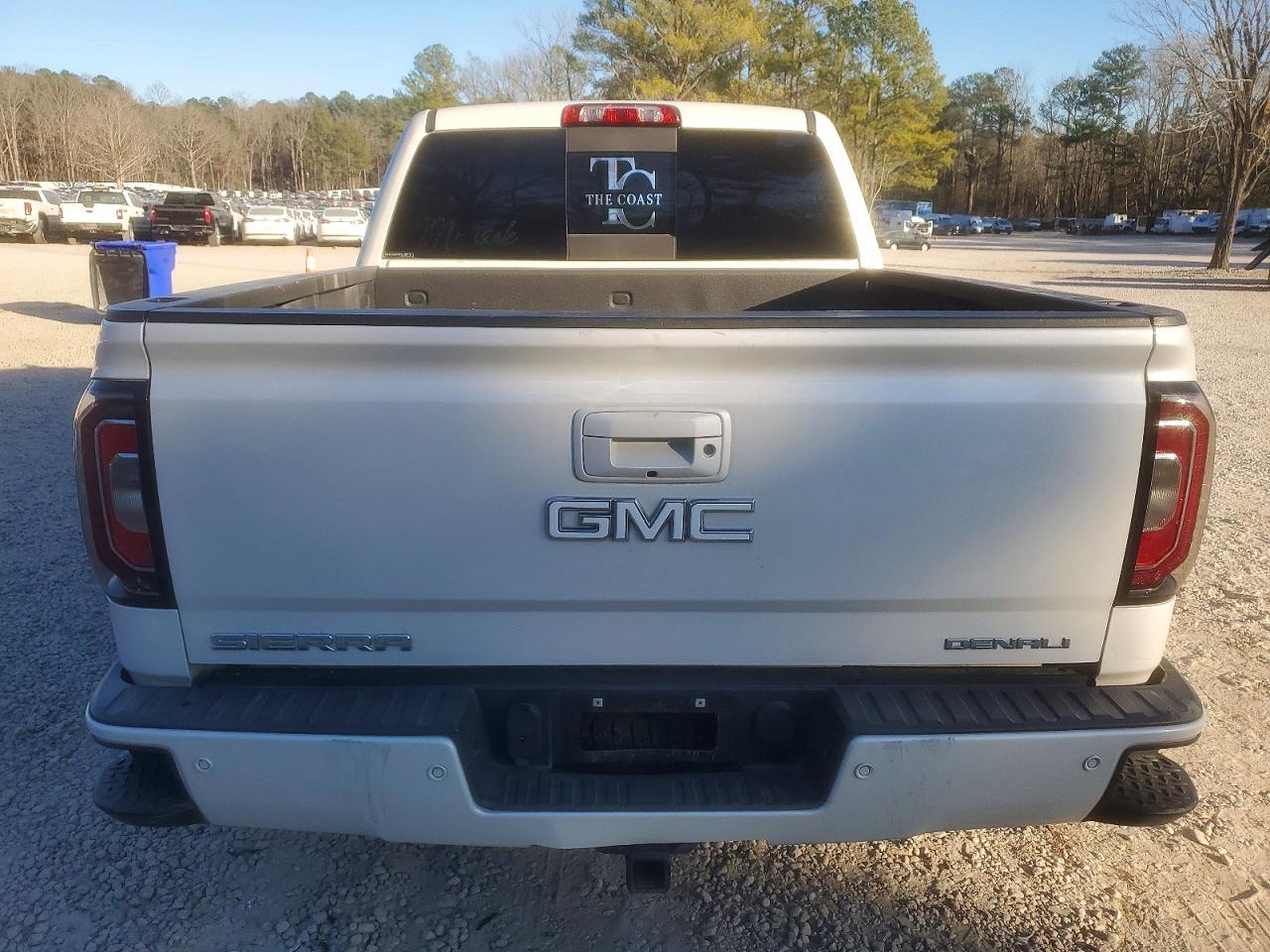 2018 GMC Sierra K1500 Denali