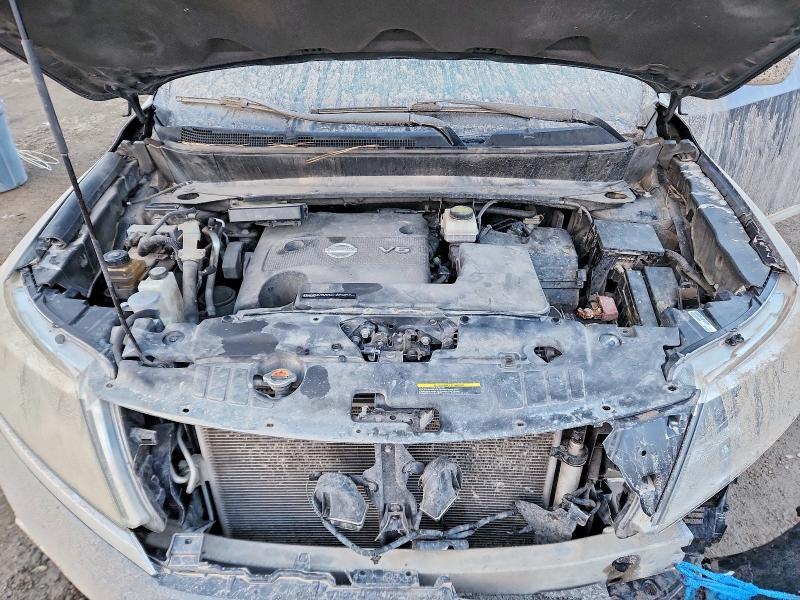 2013 Nissan Pathfinder s