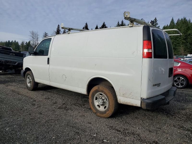 2016 Chevrolet Express G2500 Delivery Van