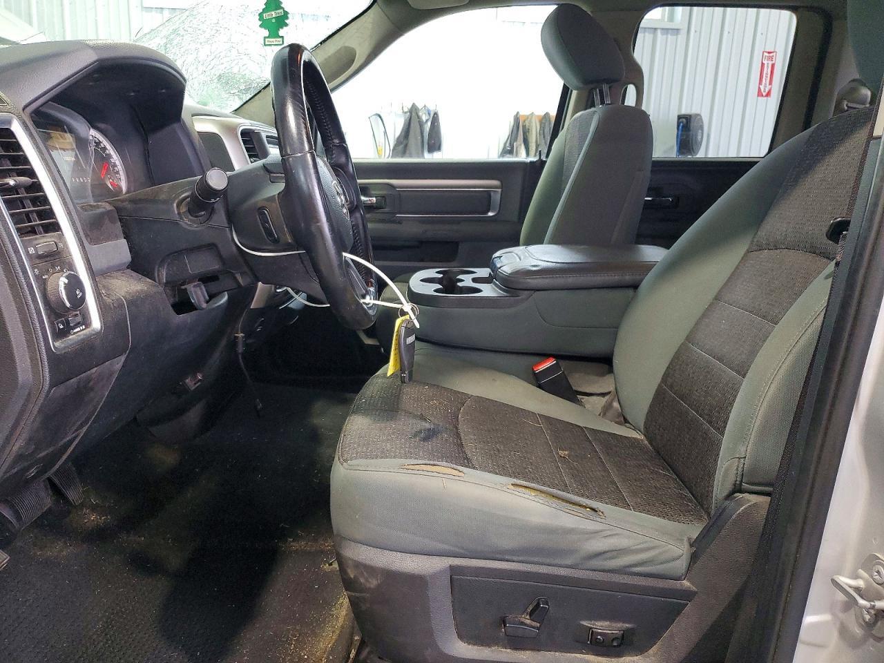 2016 Dodge Ram 1500 slt